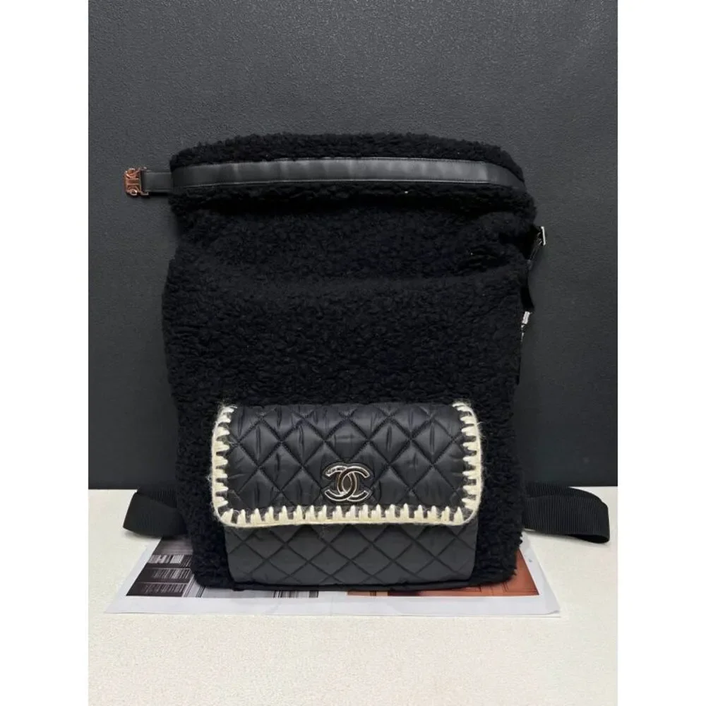 Chanel Women Pre-Loved Bag Very Good Condition